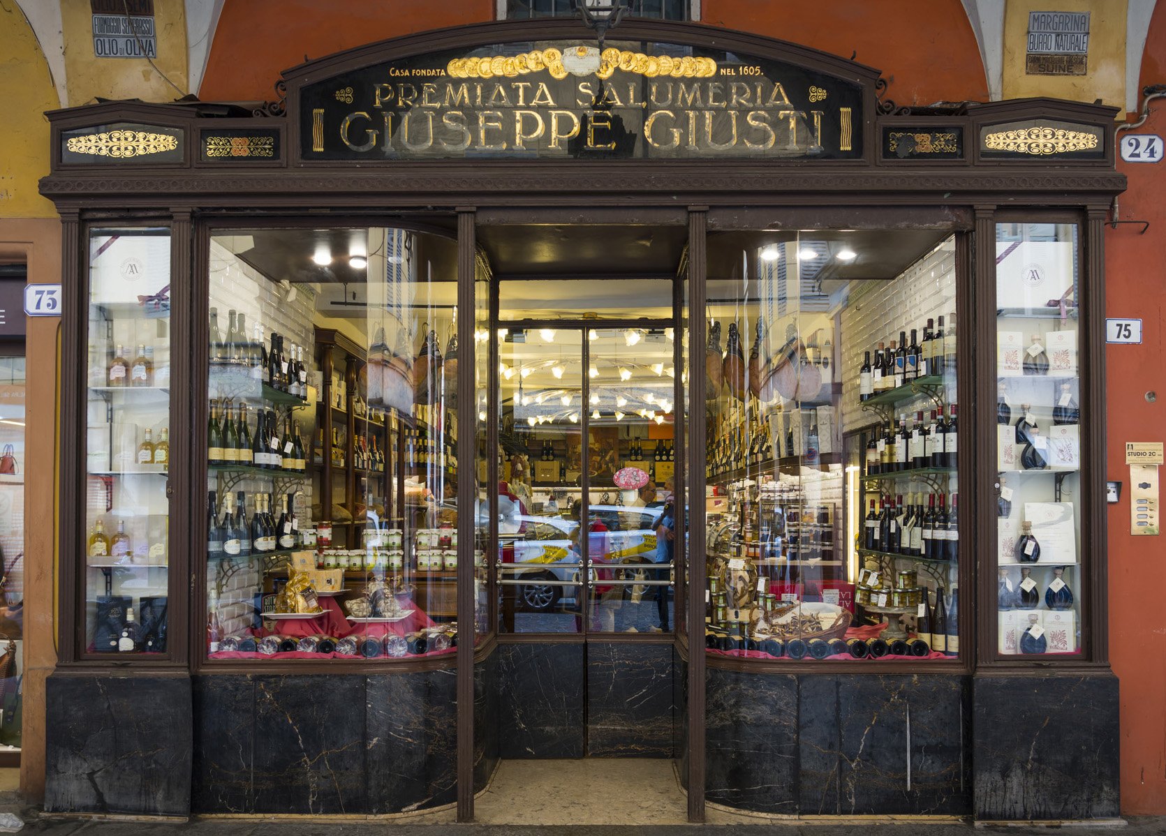 Salumeria Hosteria Giusti bar in Modena, Italy