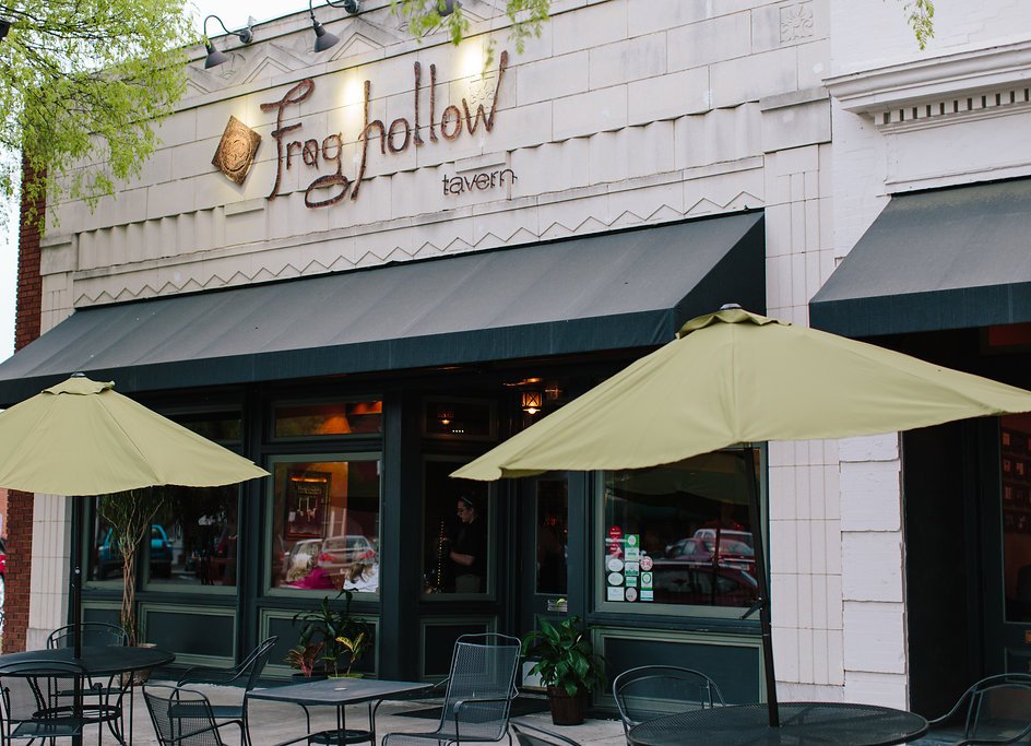 Frog Hollow Tavern bar in Augusta Richmond County, United States