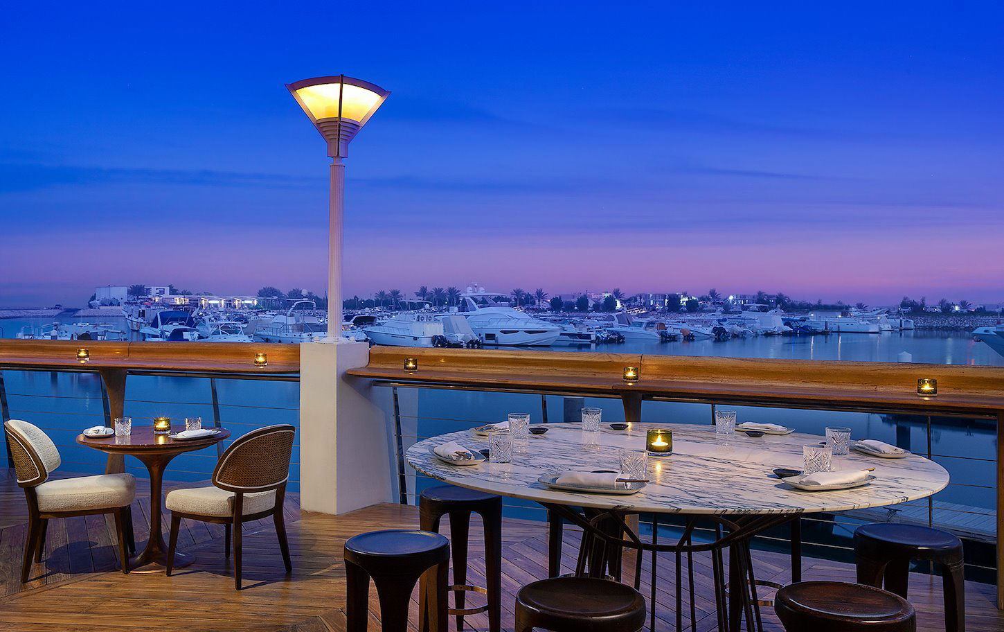 B-Lounge, Bar in Doha