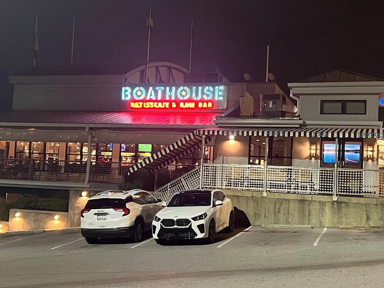 Boathouse Rotisserie & Raw Bar, Chattanooga, United States