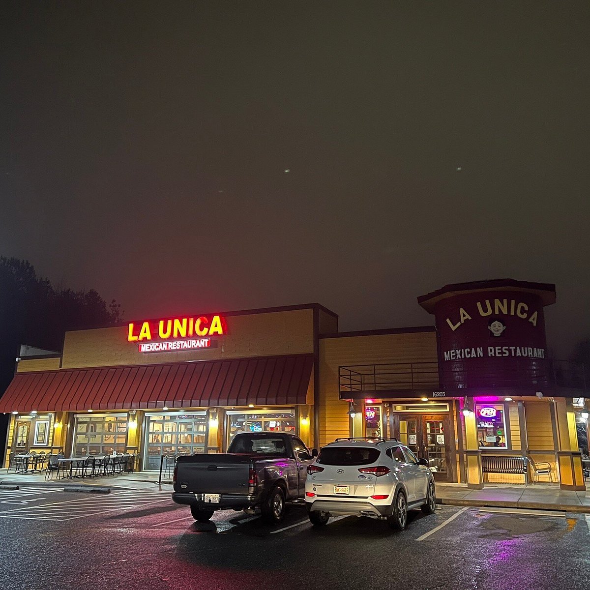 La Unica Mexican Restaurant Huntersville bar in Huntersville