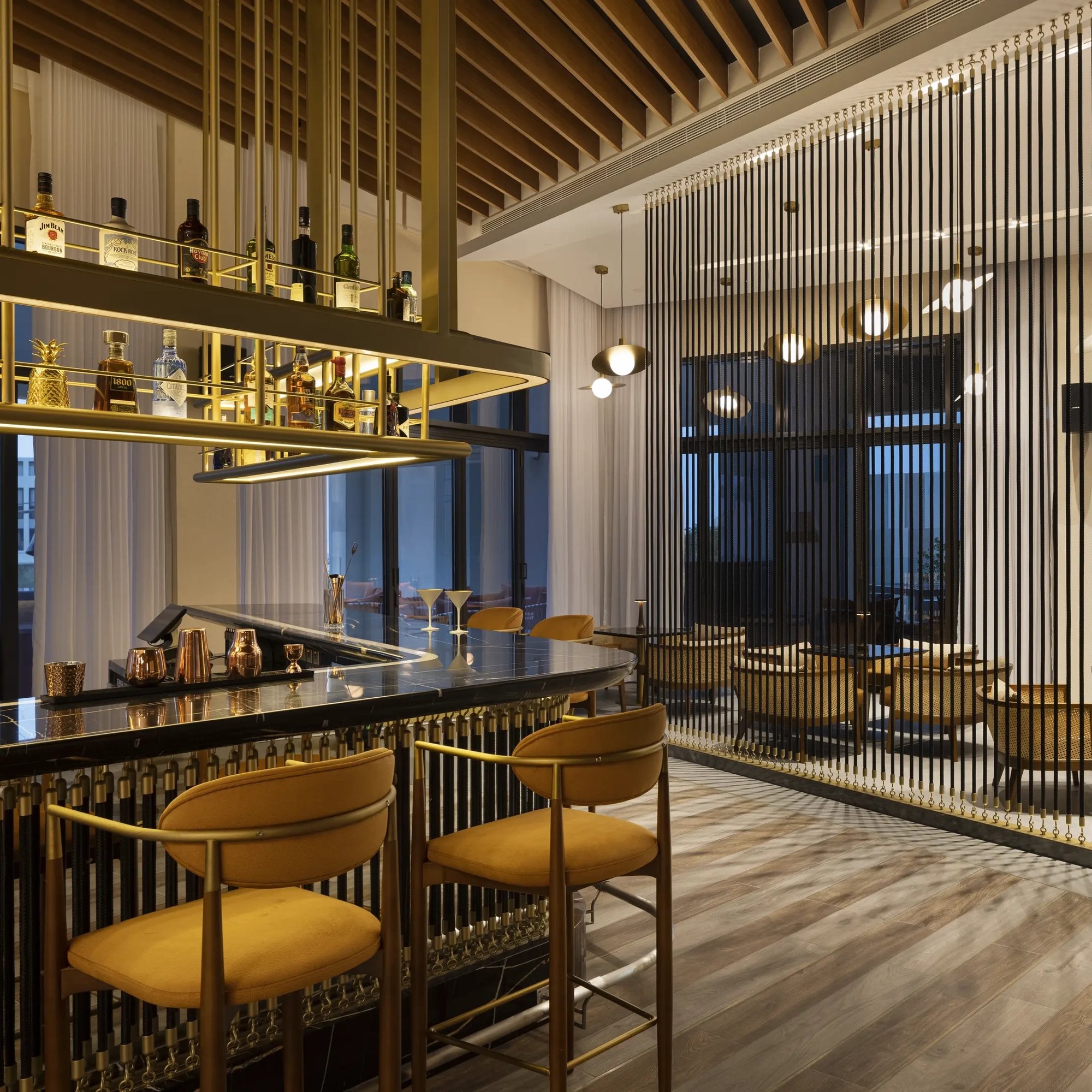 25-50, Bar in Zallaq