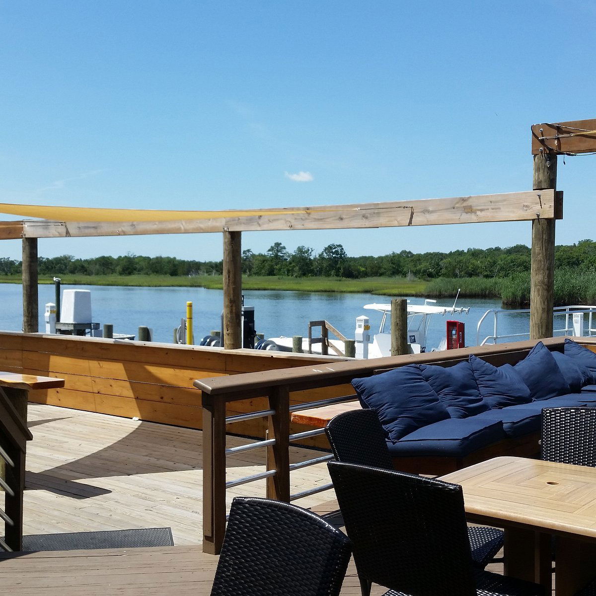 Breezes, Bar in San Diego