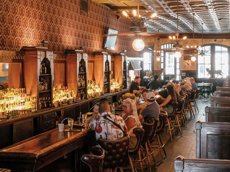 The Esquire Tavern, San Antonio, United States