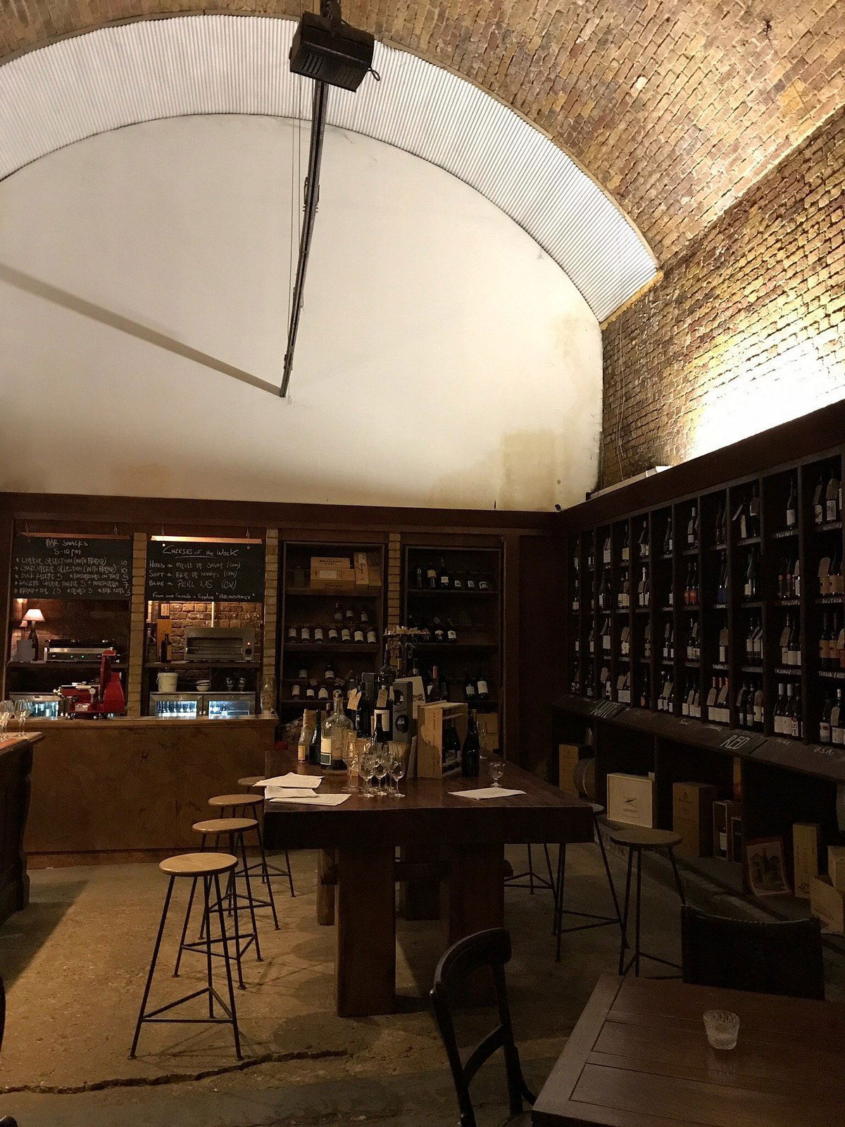 The Winemakers Club, Bar in London