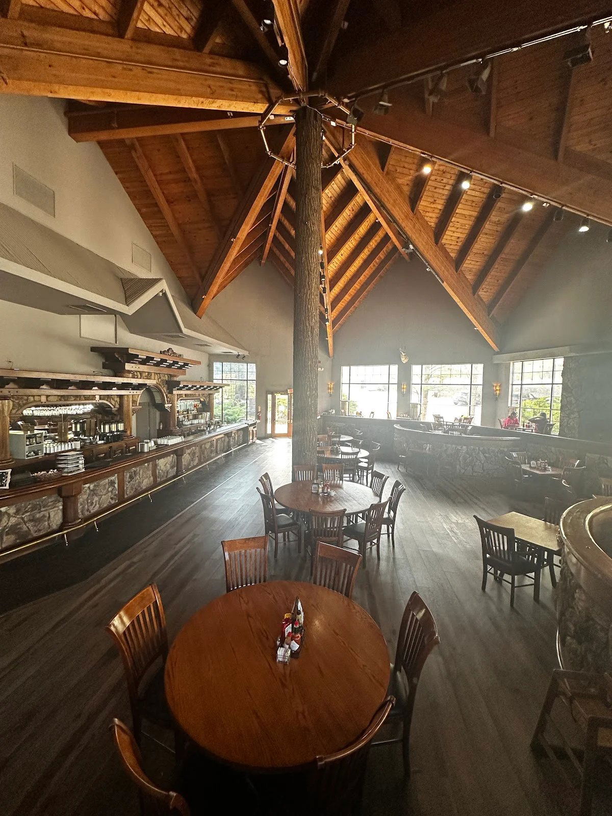 Canyon Restaurant & Tavern Bar, Bar in Mount Charleston