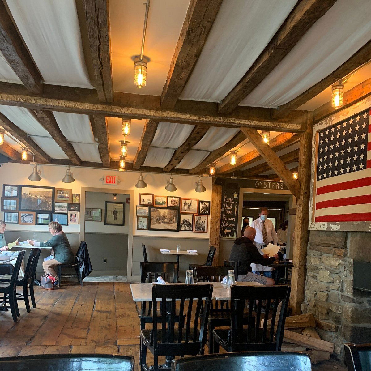 The Purdy's Homestead, Bar in North Salem