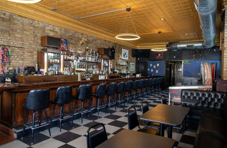 Meteor bar in Minneapolis, United States
