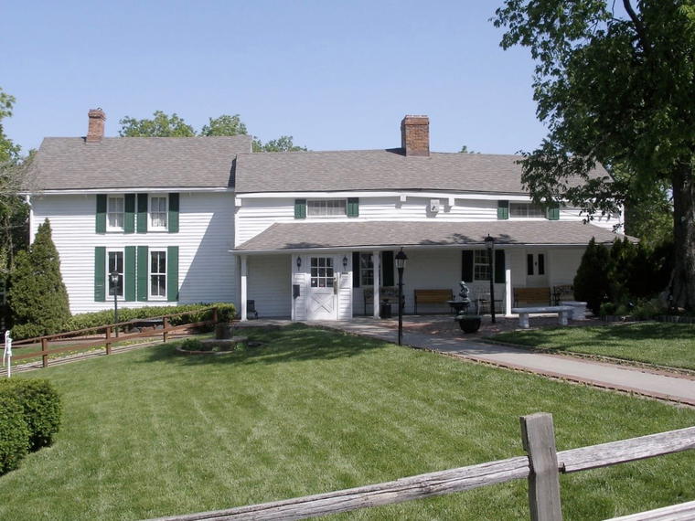 Stroud's Oak Ridge Manor, Kansas City, United States