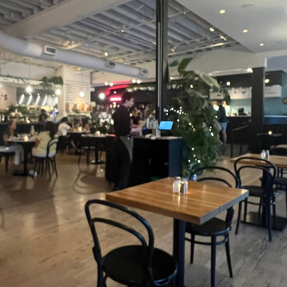Lola's Cafe, Bar in Omaha