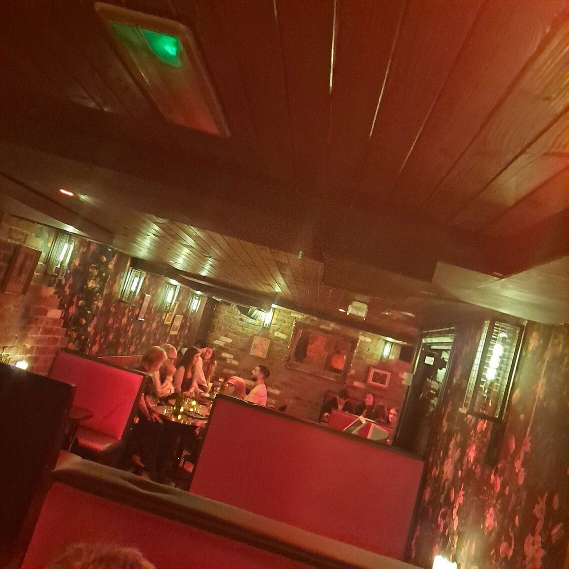 The Absent Ear, Bar in Glasgow