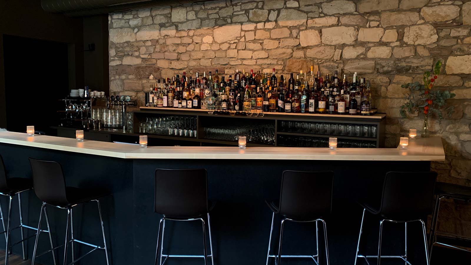 Bar Herz, Bar in Basel