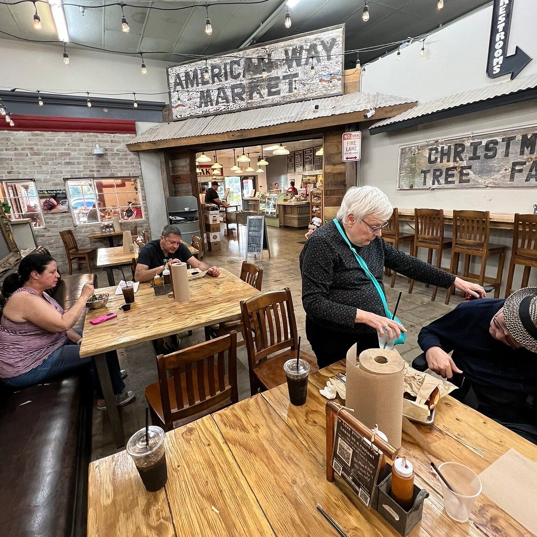 American Way Smokehouse bar in Chandler, United States