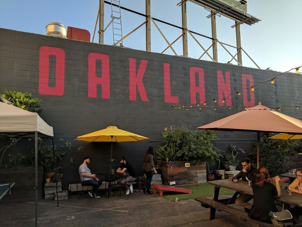 Lost & Found Beer Garden, Bar in Oakland