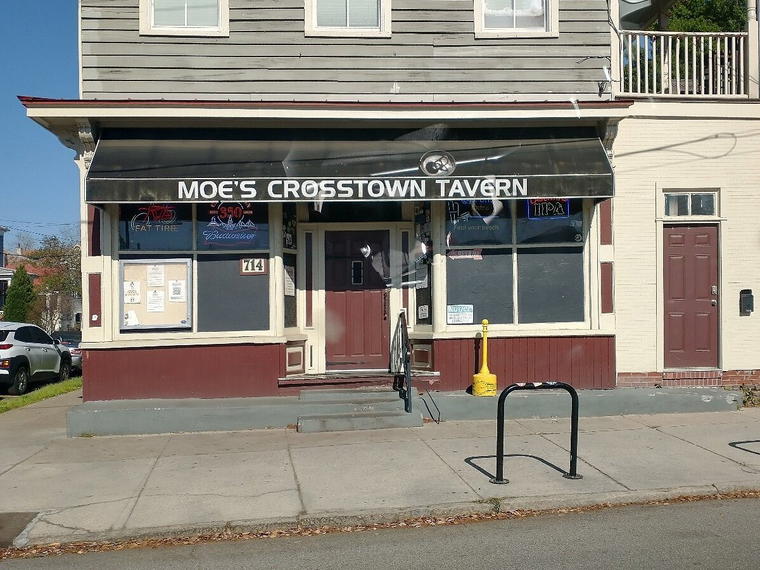 Moe's Crosstown Tavern, Charleston, United States