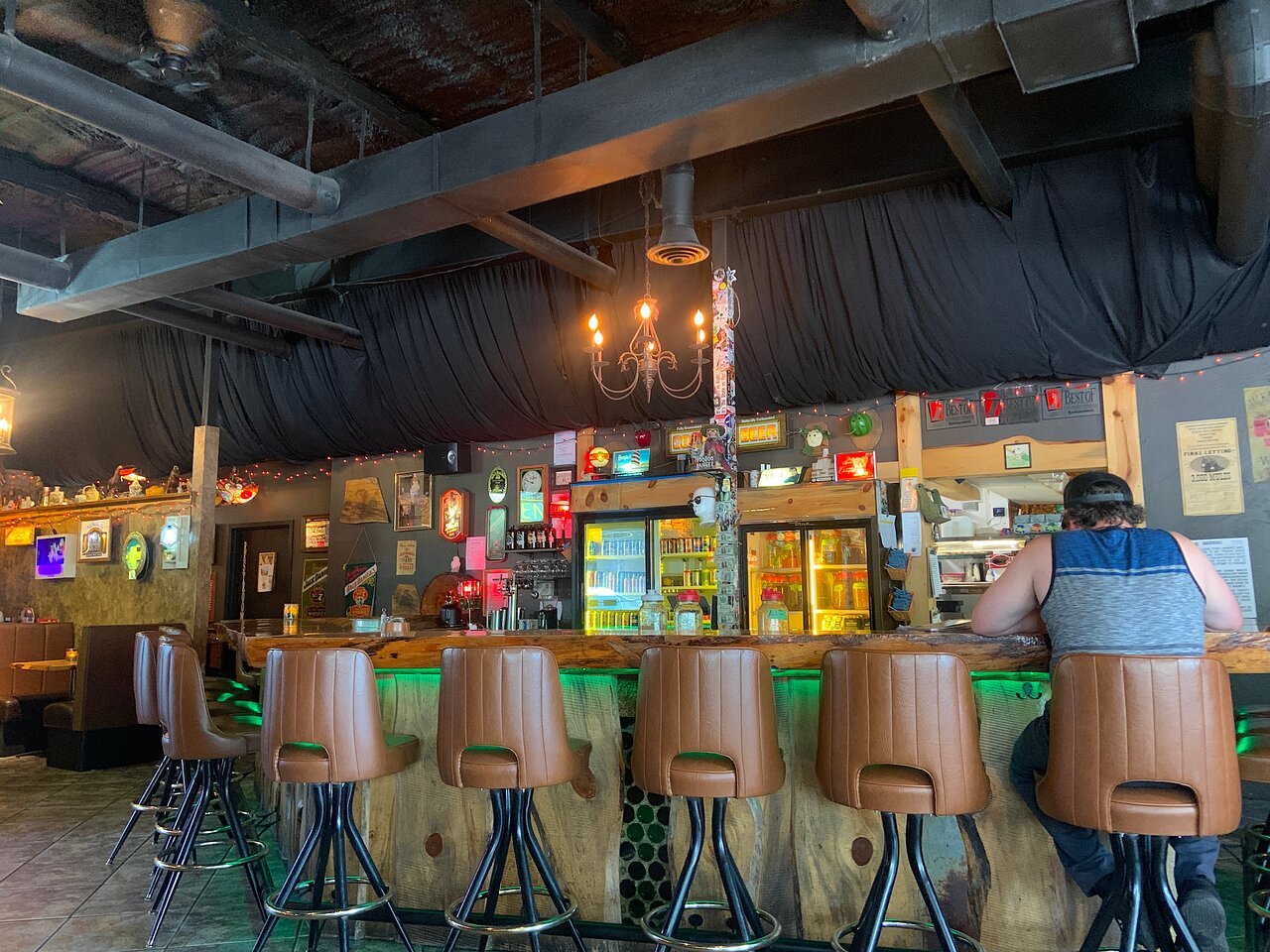 Burrowing Owl bar in Colorado Springs, United States