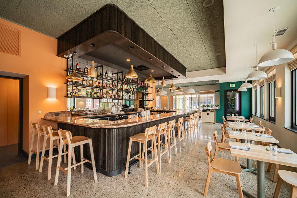 Myrth bar in Forest Hills, United States