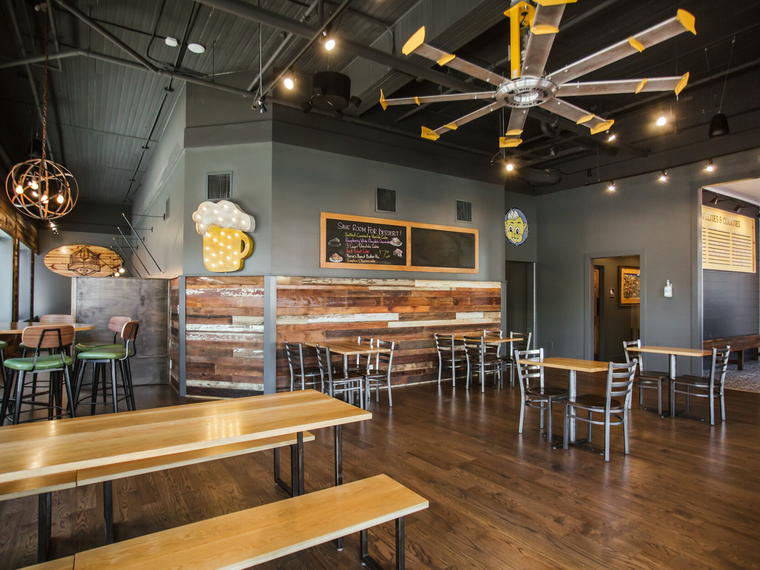 Trappeze Pub, Athens, United States