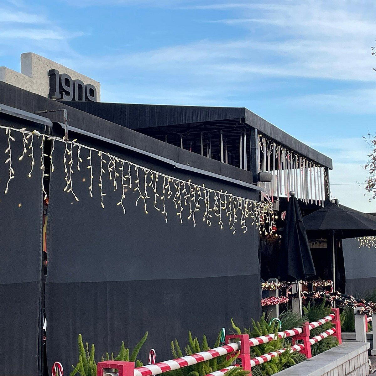 1909 Temecula bar in Temecula