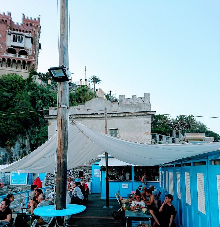 Bagni Santa Chiara bar in Genoa, Italy
