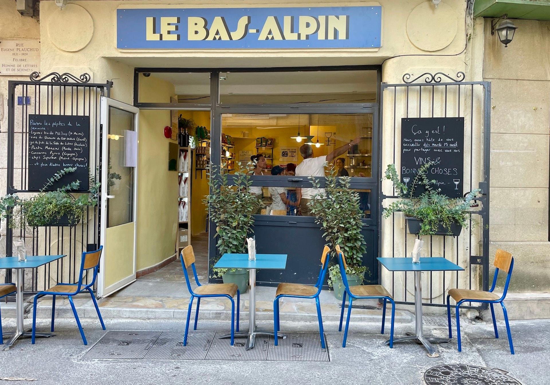 Le Bas-Alpin bar in Forcalquier