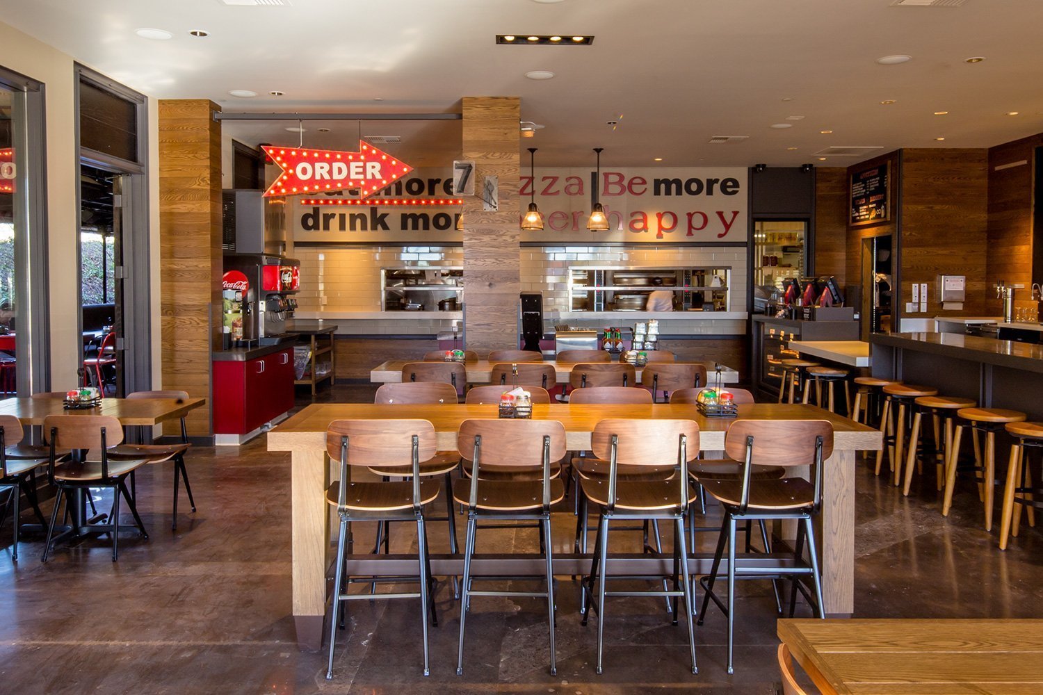Regents Pizzeria, Bar in San Diego