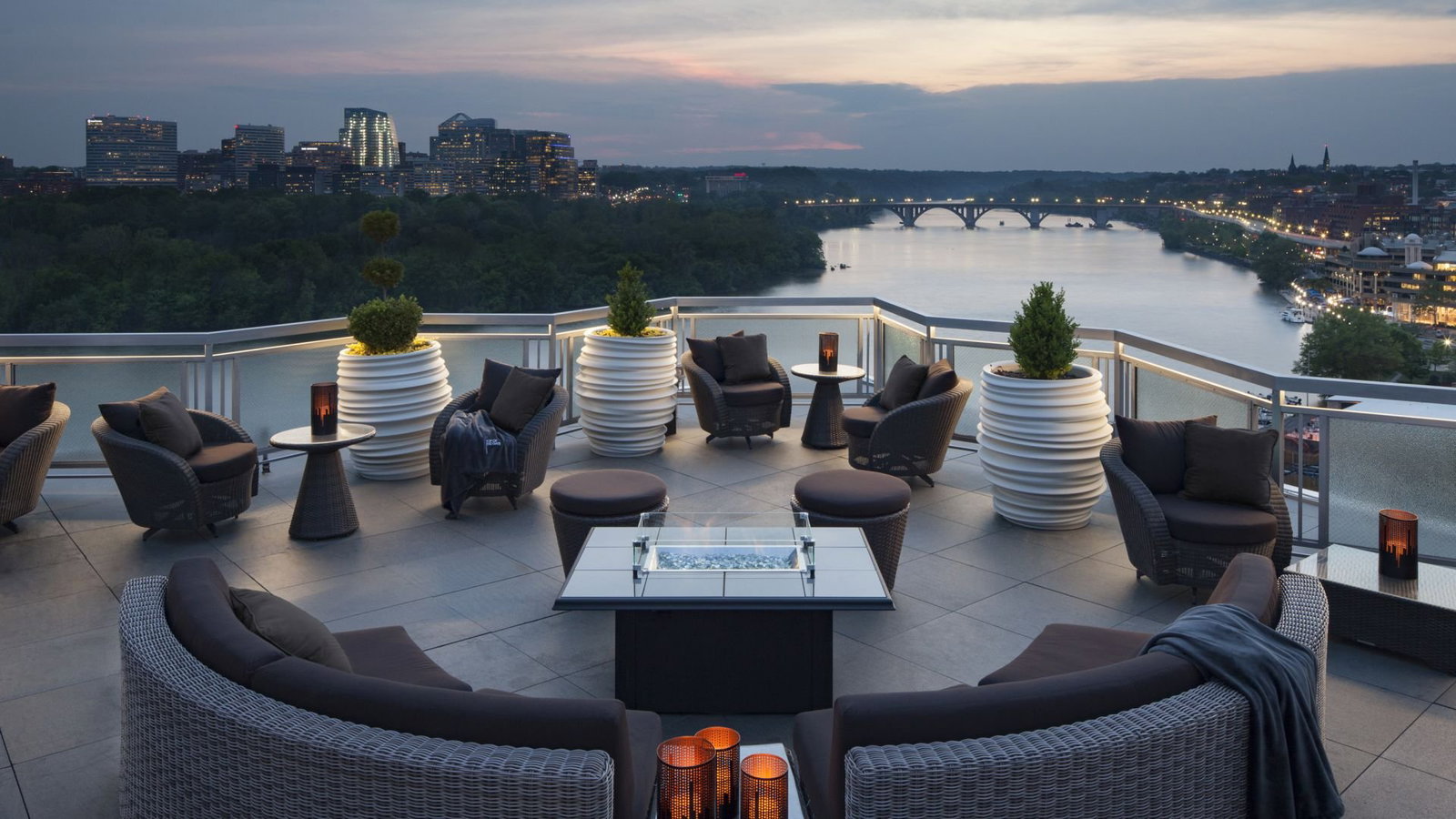 Top of the Gate, Washington DC, United States