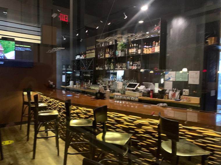 Momo Mee Asian Cuisine, Milwaukee, United States