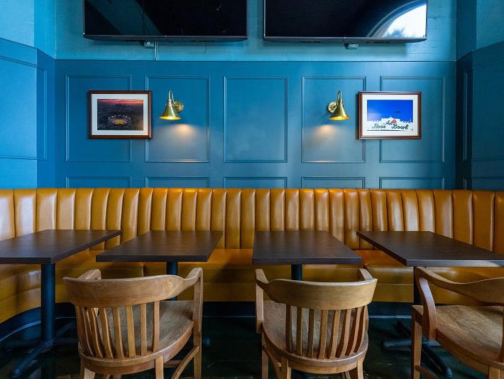 The Greyhound Bar & Grill, Los Angeles, United States