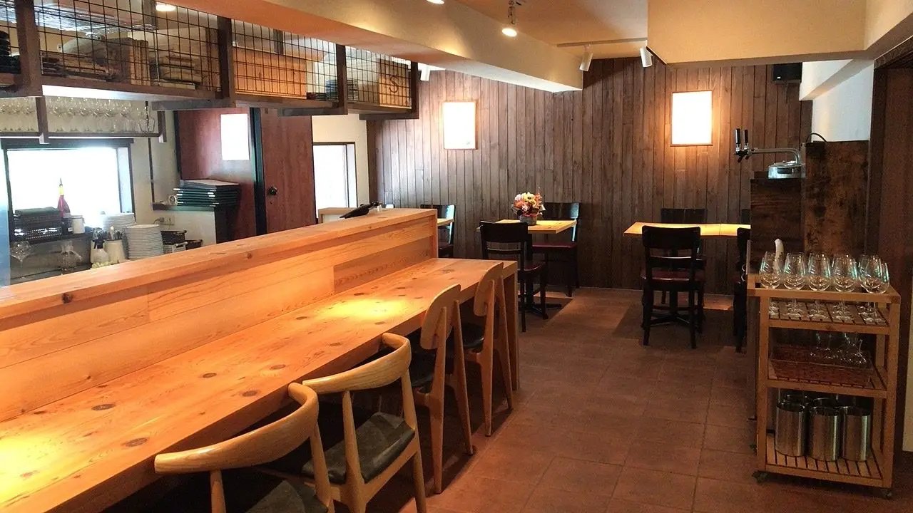 Shimanouchi Fujimaru Winery bar in Osaka, Japan