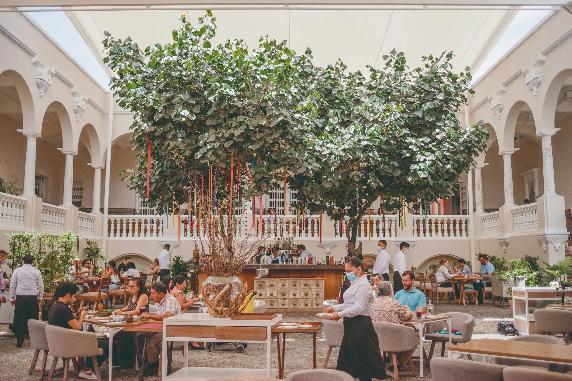 Astrid y Gastón, Lima, Peru