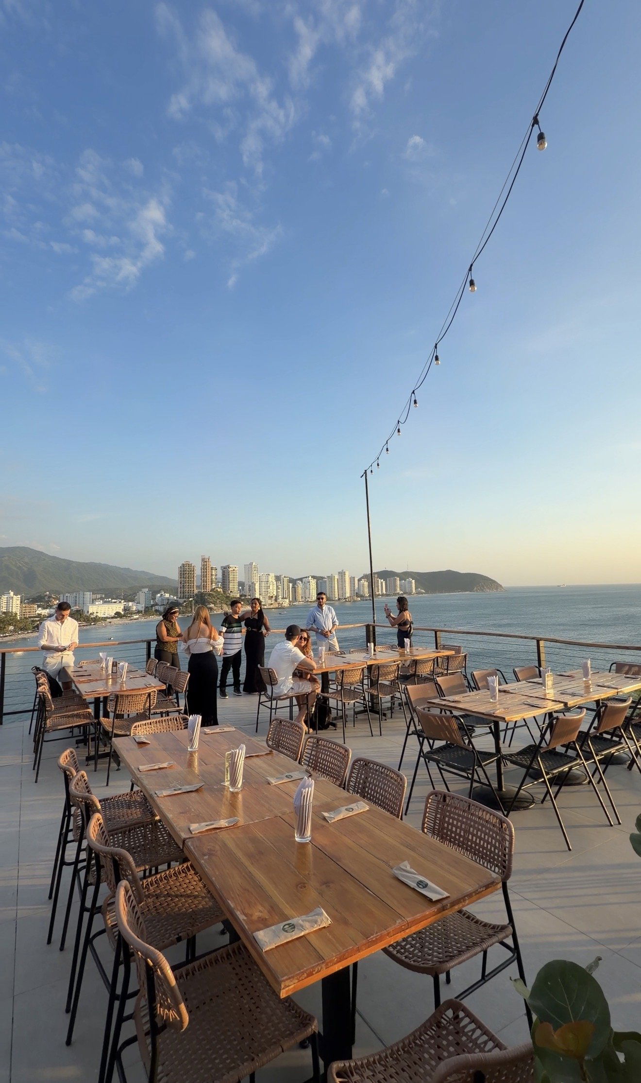 BK - BURUKUKA Restaurante Bar / Sunset Spot Santa Marta, Bar in Santa Marta