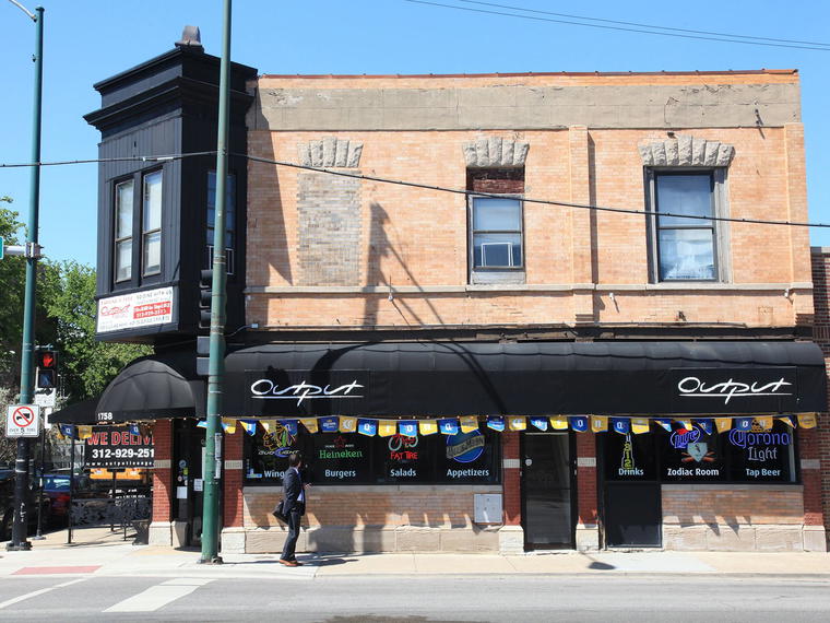 Output Lounge & Sports Bar, Chicago, United States