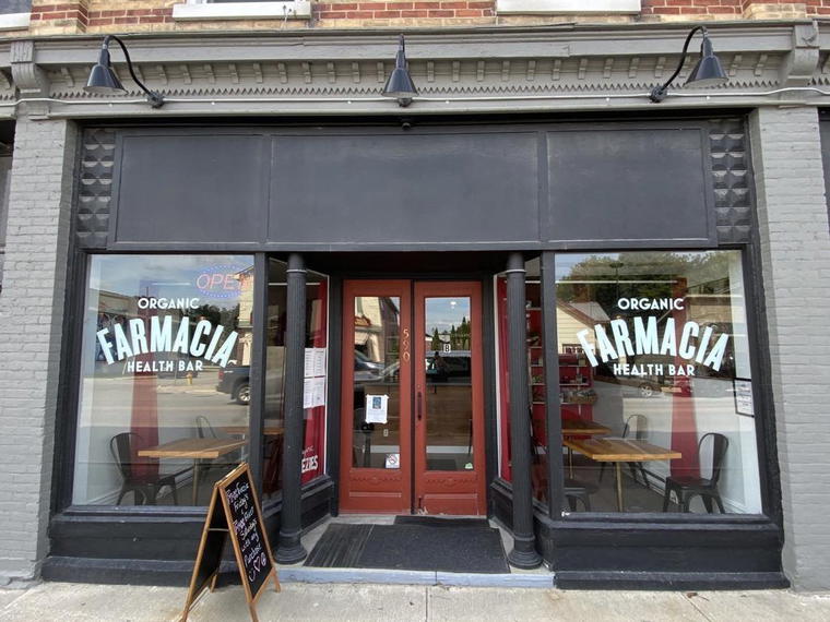 FARMACIA HEALTH BAR, Toronto, Canada