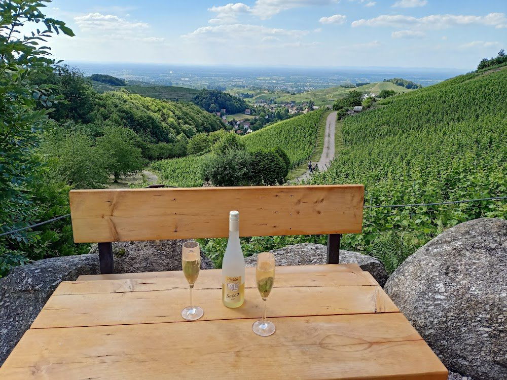 Sleeping in a wine barrel, Bar in Sasbachwalden