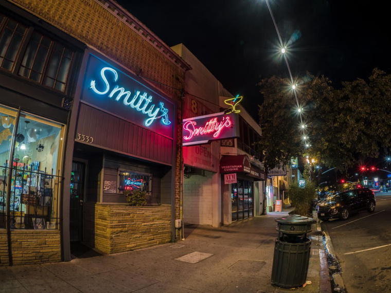 Smitty's Lounge, Oakland, United States