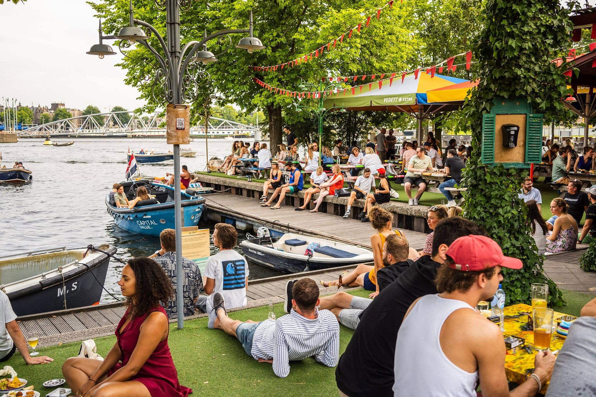 Hannekes Boom, Bar in Amsterdam