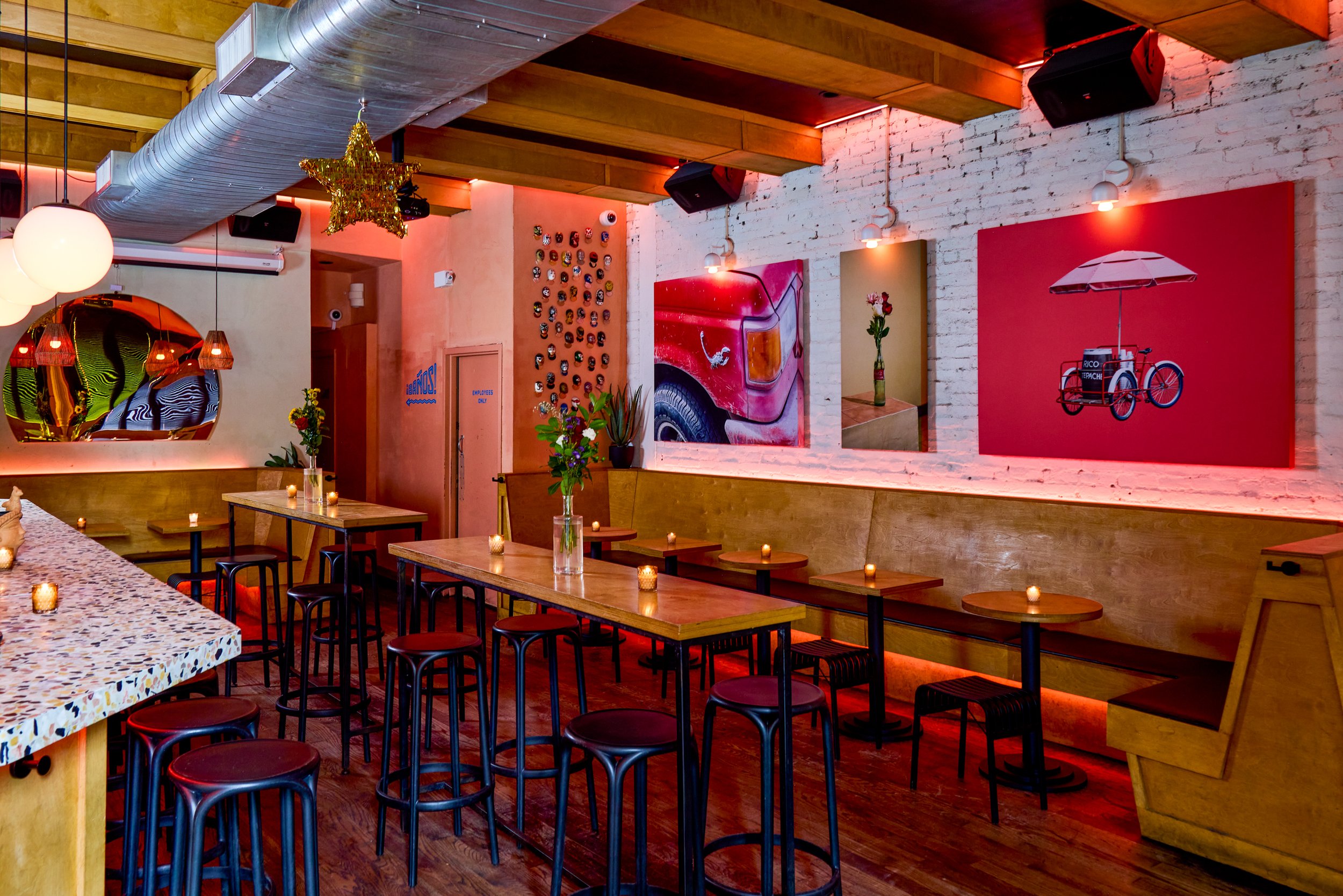 Superbueno, Bar in New York City