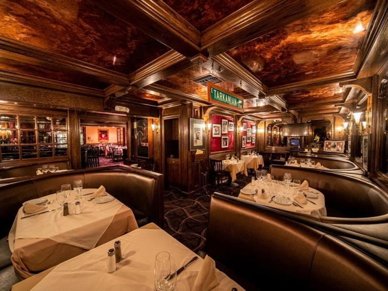 Piero's Italian Cuisine, Winchester, United States