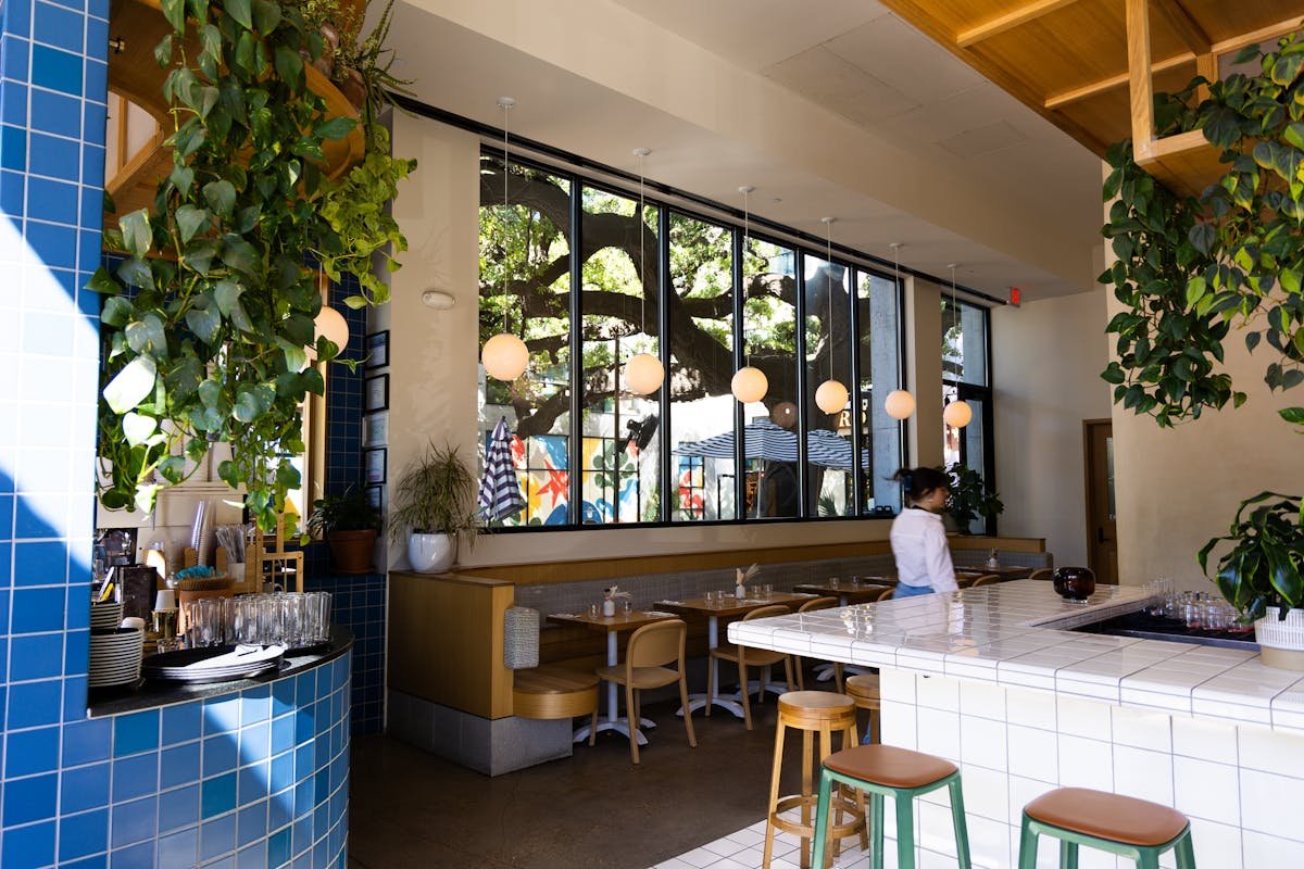 Two Hands bar in Austin, United States