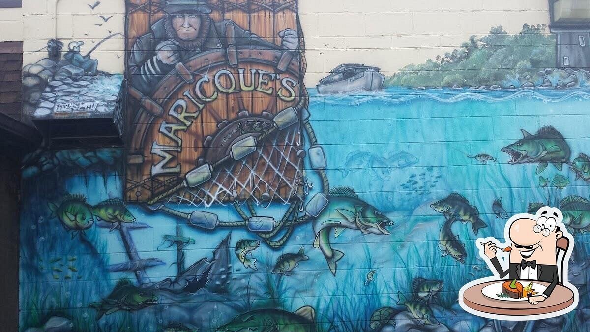 Maricque's Bar bar in Green Bay, United States