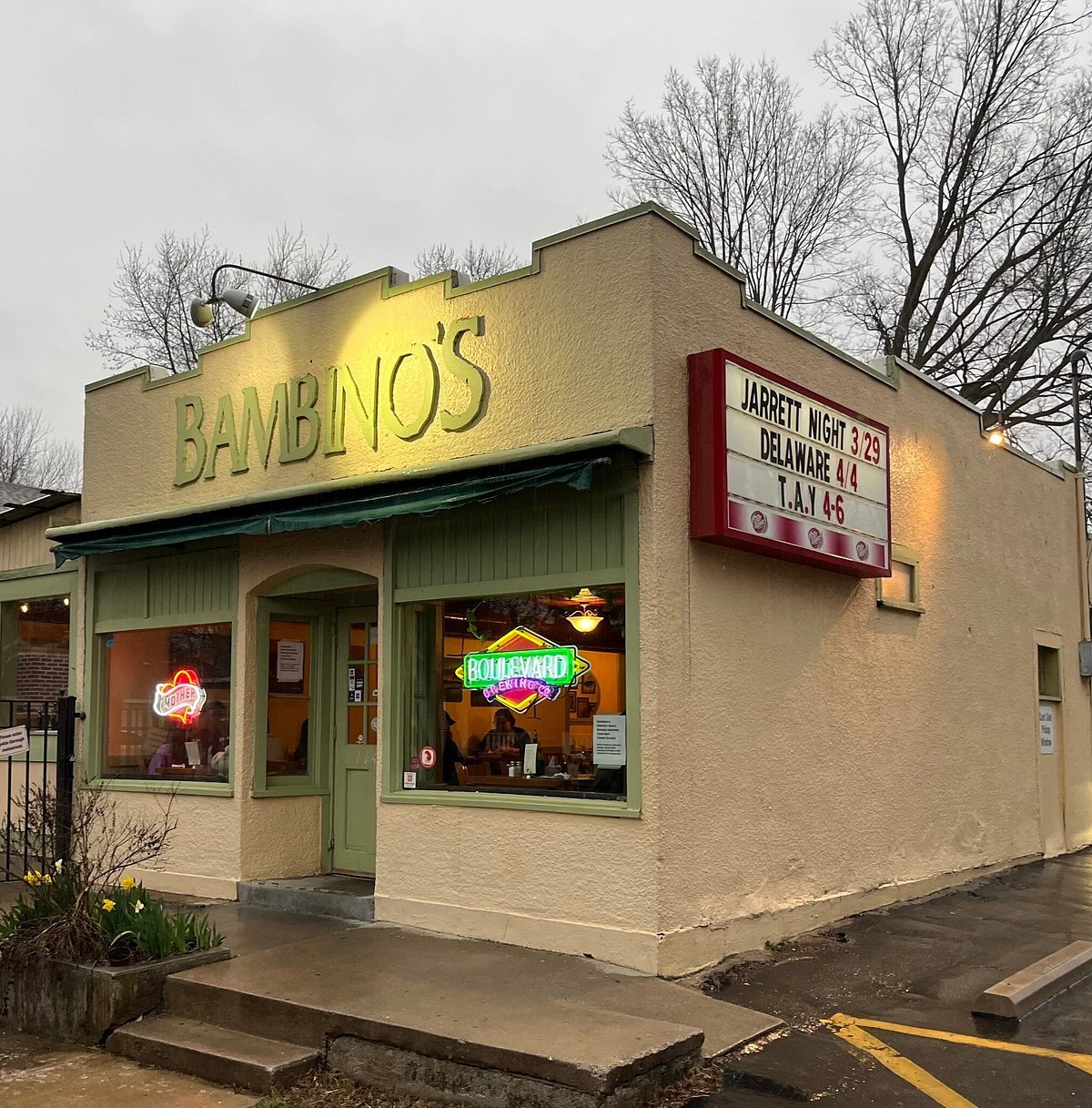 Bambinos Cafe on Delmar
