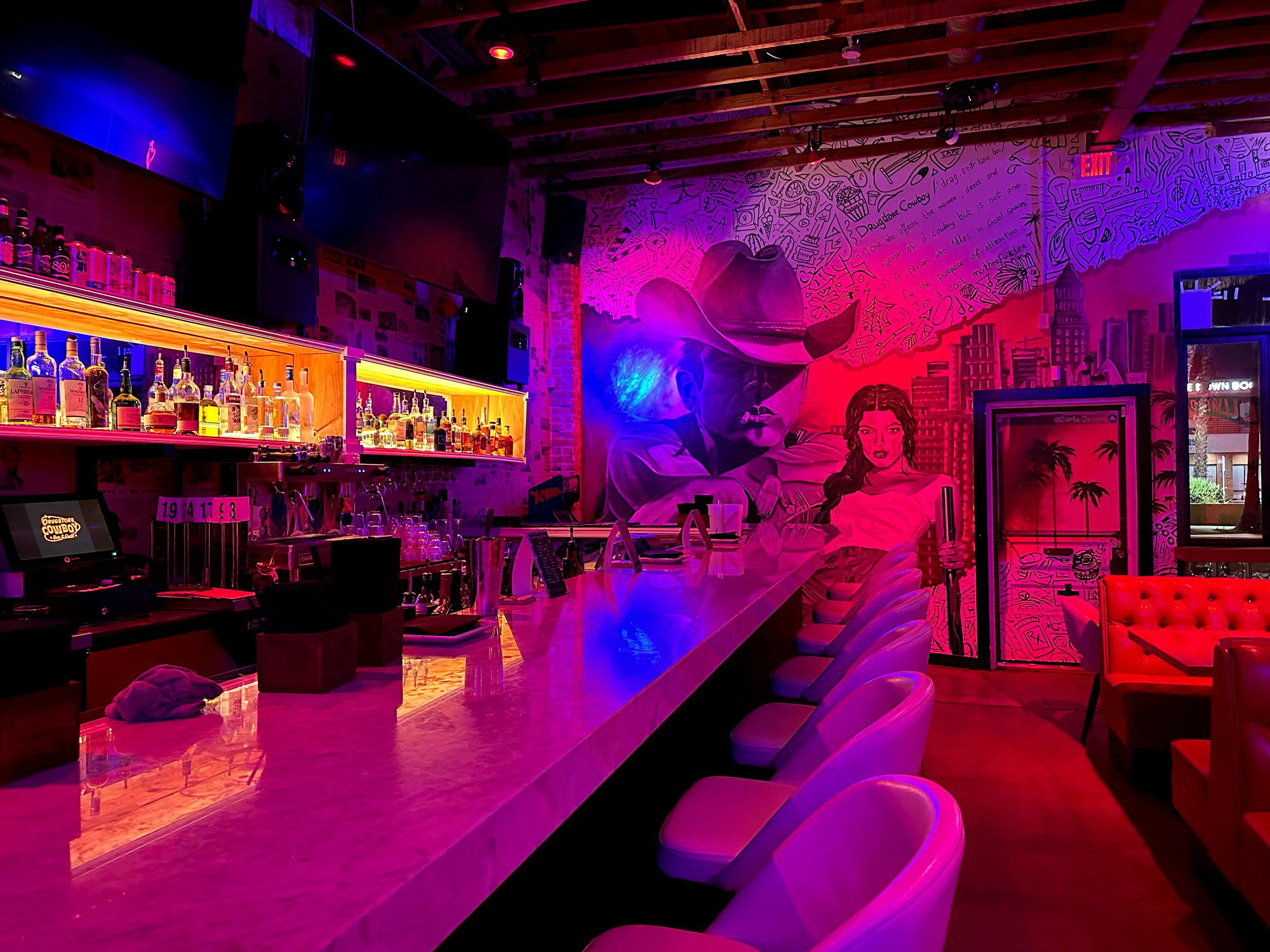 Drugstore Cowboy, Bar in Los Angeles