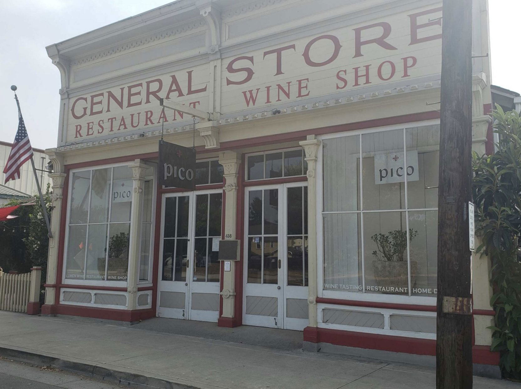 Pico Los Alamos, Bar in Los Alamos