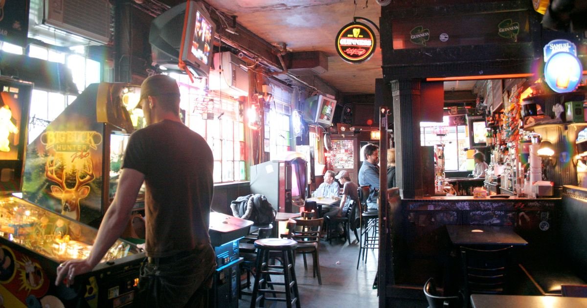 Bar 7, New York City, United States