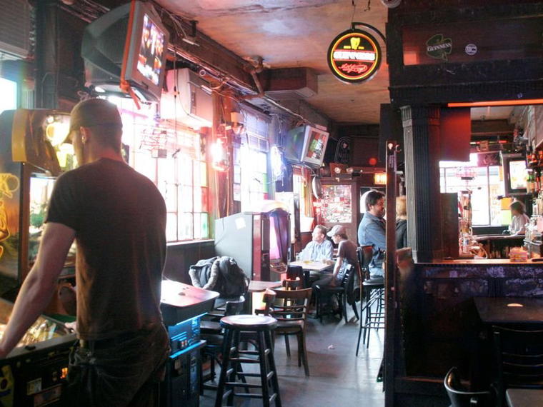 Bar 7, New York City, United States