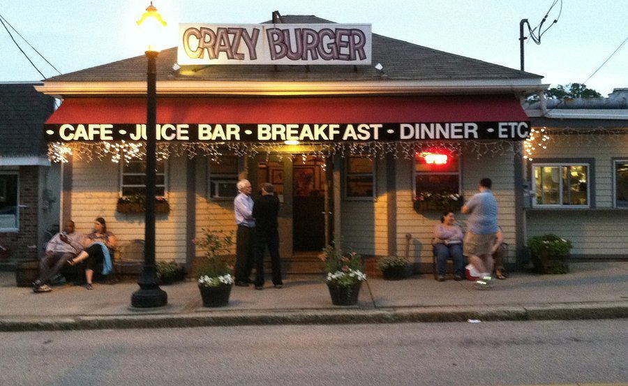 Crazy Burger Cafe & Juice Bar bar in Narragansett