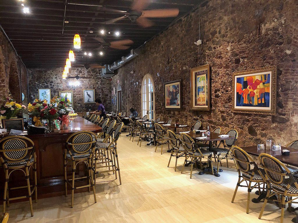 Gladys' Café bar in Charlotte Amalie