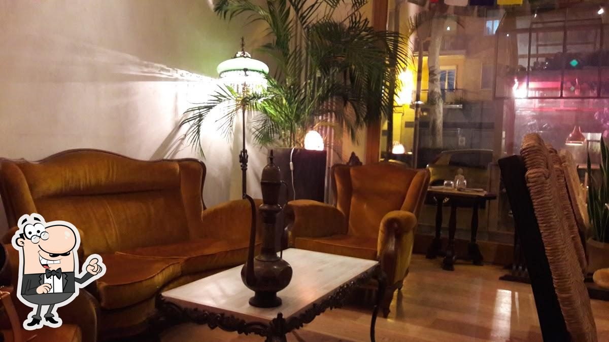 Dora In Poi Srl bar in Turin, Italy