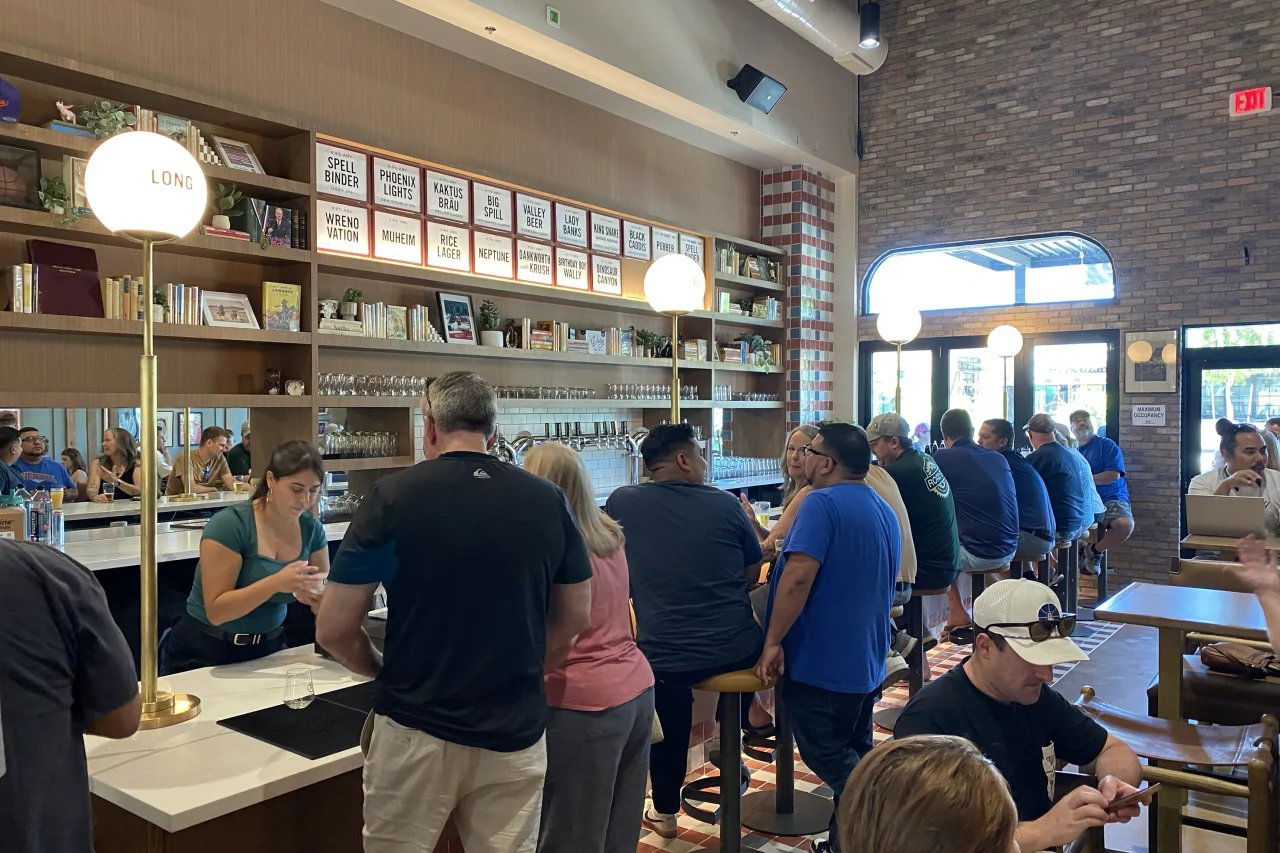 Wren House Brewing Company, Bar in Phoenix